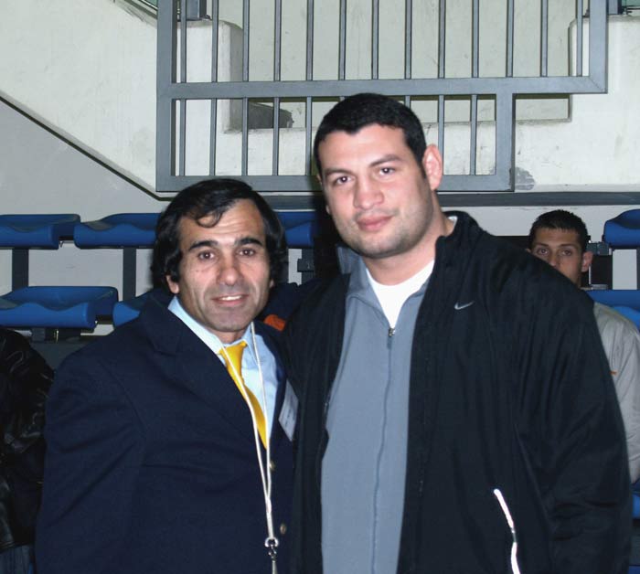 Два Чемпиона мира - Борис Ёхананов (слева) и Генри Папиашвили
